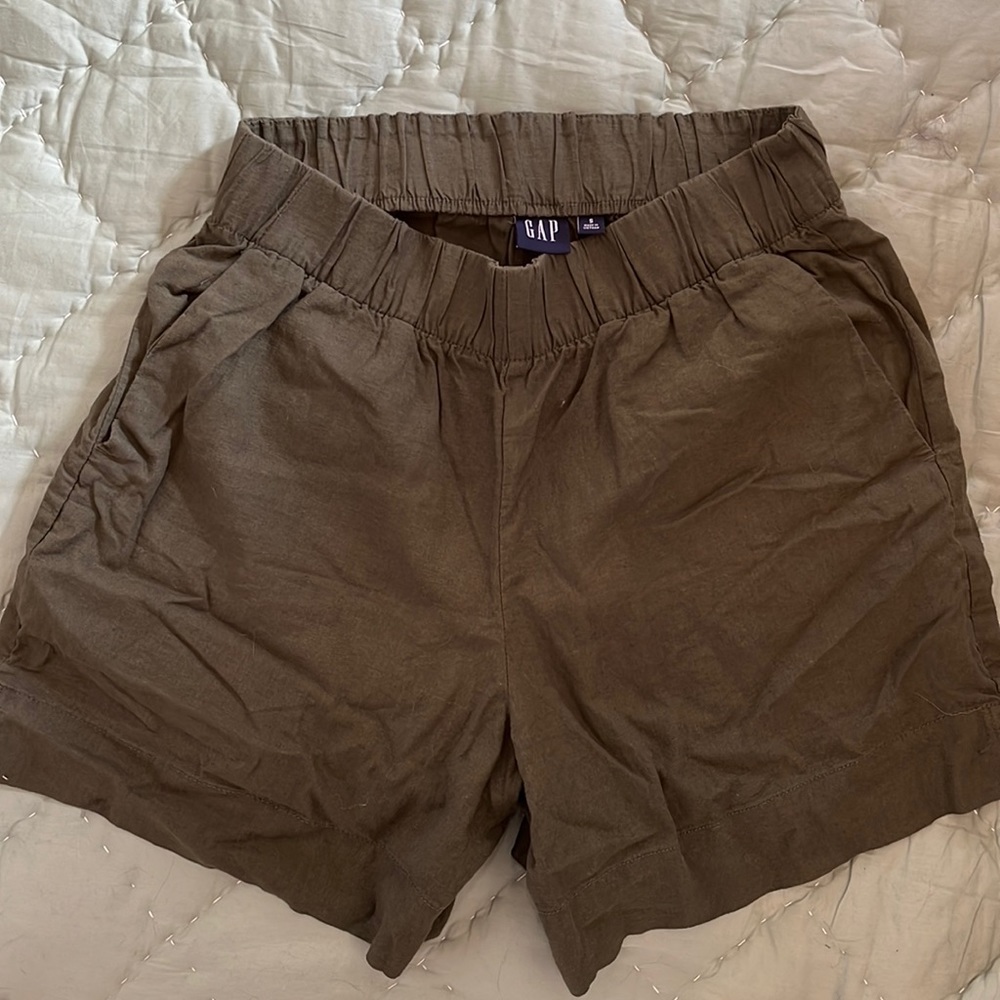 Gap 4" Mid Rise Linen-Blend Pull-On Shorts